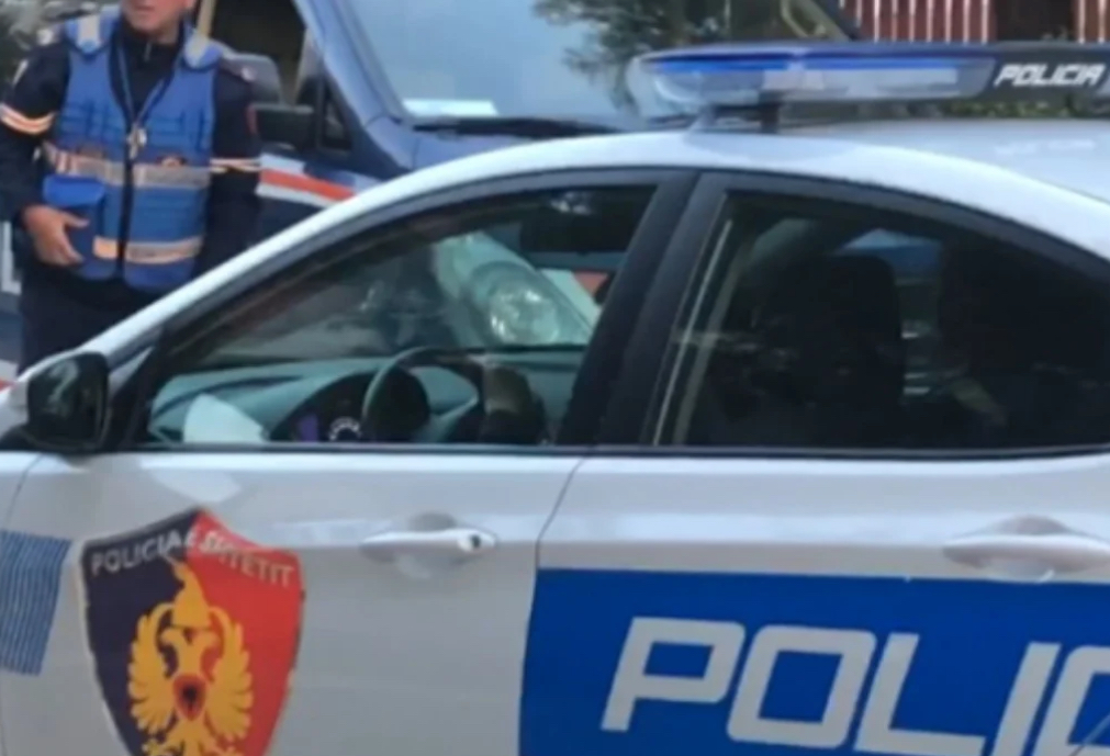 I NDODH AJO QË NUK E PRISTE/ Mbante në banesë kallashnikov dhe municion luftarak, arrestohet në Kukës Kadri Peposhi