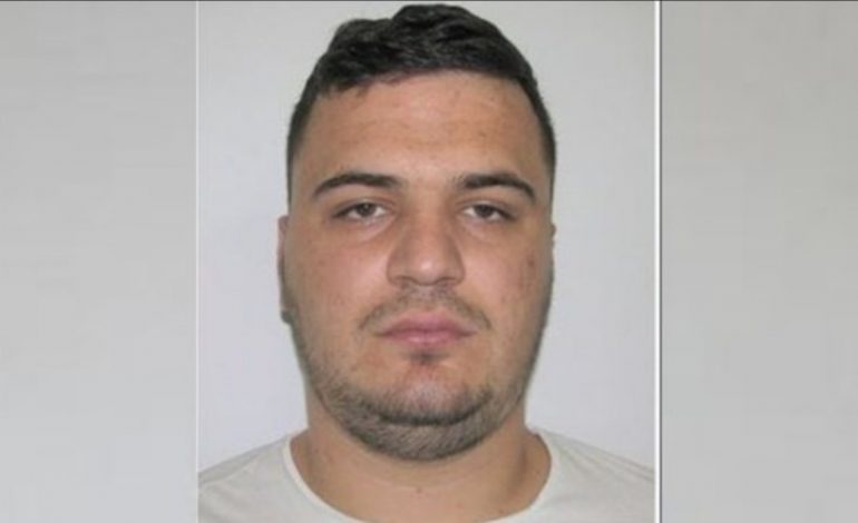 TELEFONI I LAERT HAXHIUT/ Hetimet, pushohen nga puna drejtori i burgut të Drenovës dhe shefi i policisë