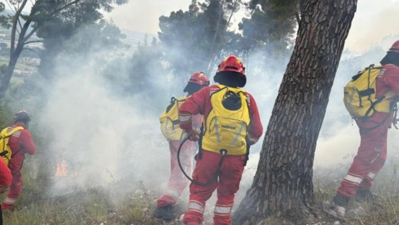 SITUATA E ZJARREVE NË VEND/ Ministria e Mbrojtjes: 24 vatra në 24 orët e fundit, 6 janë ende aktive! Rrezik i lartë në disa qarqe