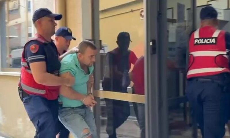 “DUA NJË FAMILJE TJETËR”/ Flet komshiu që mbrojti 12-vjeçaren nga babai abuzues në Fier