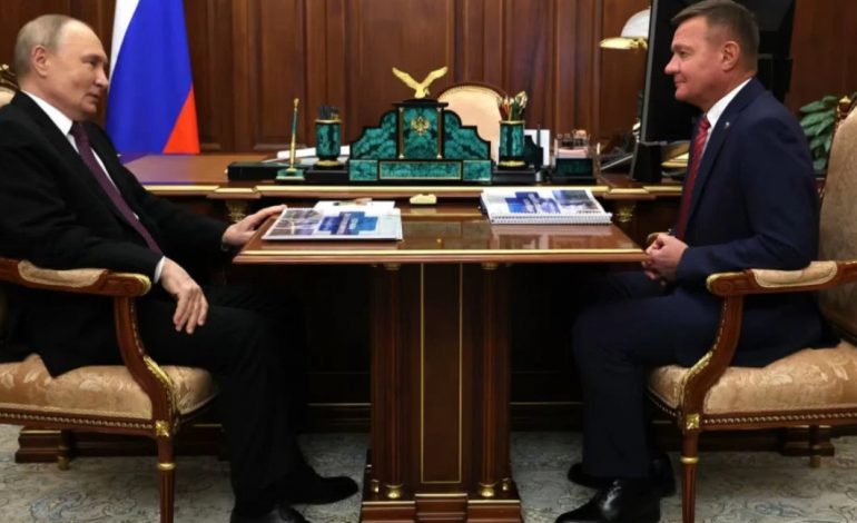 U SHKARKUA NGA PUTIN/ Ish-ministri rus vret veten pak orë pas vendimit të presidentit