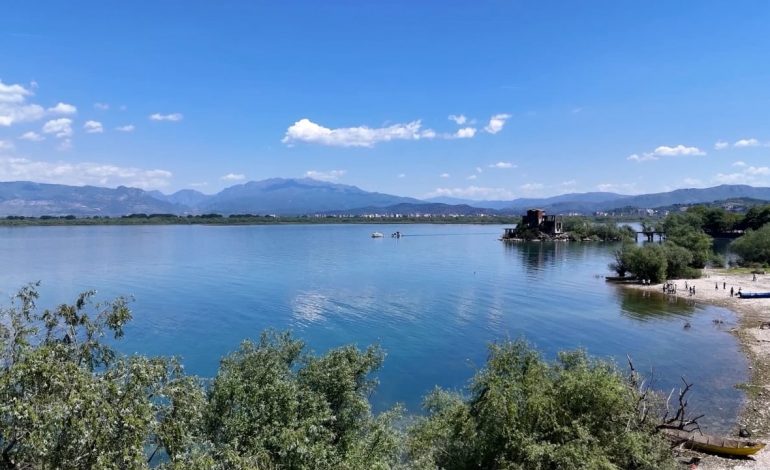 TRAGJIKE NË SHKODËR/ Kapiteni hero i anijes mbytet duke shpëtuar dy turistë