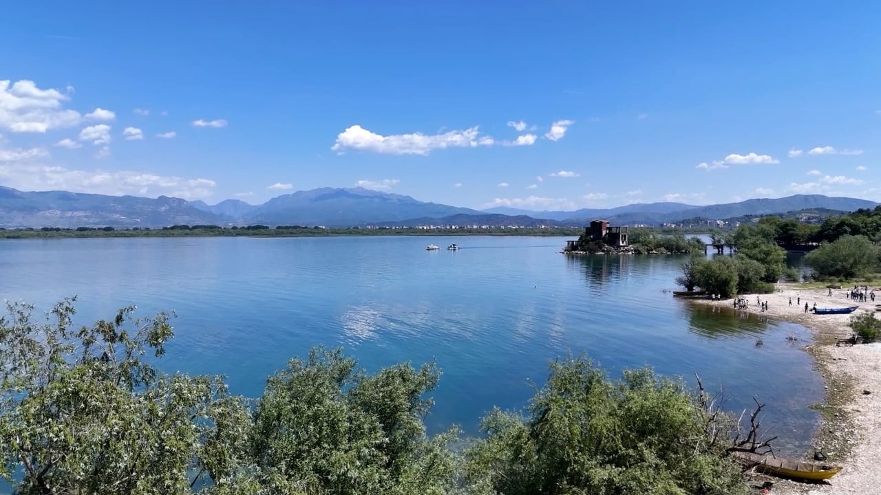 TRAGJIKE NË SHKODËR/ Kapiteni hero i anijes mbytet duke shpëtuar dy turistë