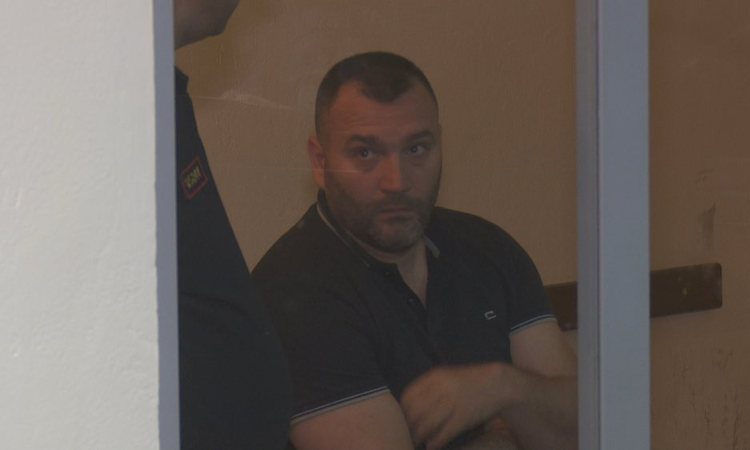 TRITOLI NË MAKINËN E BIZNESMENIT GJON MENA/ Ja dënimet për anëtarët e grupit të Gjergj Cukalit