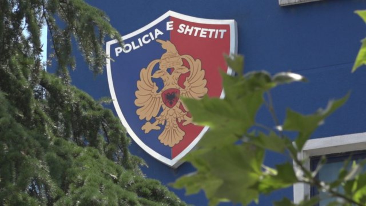 EMRAT/ Emërohen shefat e rinj të komisariateve në Vlorë, Mallakastër dhe Kuçovë, mes tyre një grua