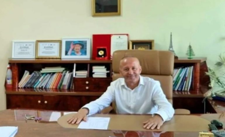 NUK I BINDET RAMËS/ Kryebashkiaku i Hasit: Nuk kam në plan të shkarkoj asnjë punonjës