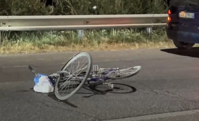 AKSIDENT I RËNDË NË ELBASAN/ Automjeti përplas biçikletën, një i plagosur