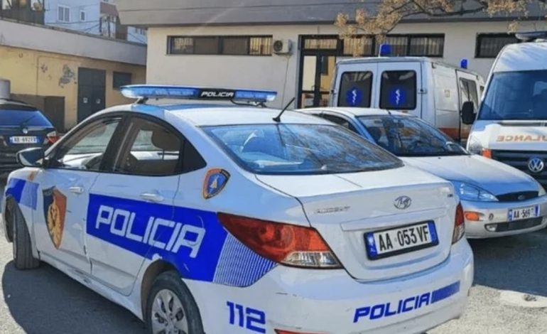 KËRCËNOHET DREJTORI I IKMT NË SHKODËR/ I vendoset kurorë me lule në derën e shtëpisë së prindërve