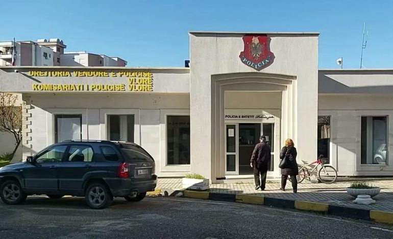 GODITI ME SHISHE QELQI BASHKËSHORTEN E TIJ/ Arrestohet 49-vjeçari dhunues