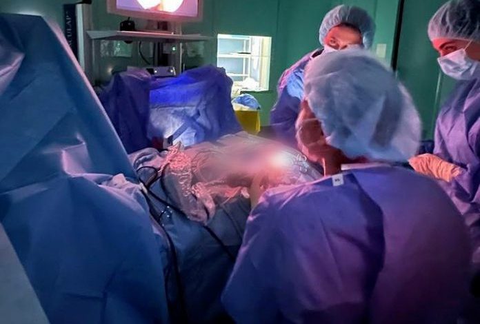 DITA BOTËRORE E TRURIT/ Ministria Albana Koçiu ndan rastin e pacientes 16-vjeçare: Ndërhyrje moderne