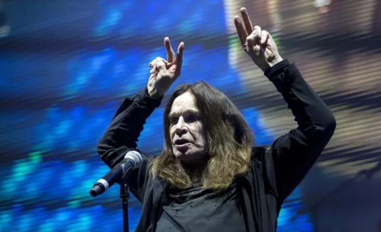 ARTI NË ZI/ Ndërron jetë në moshën 76-vjeçare legjenda e heavy metal-it, Ozzy Osborne