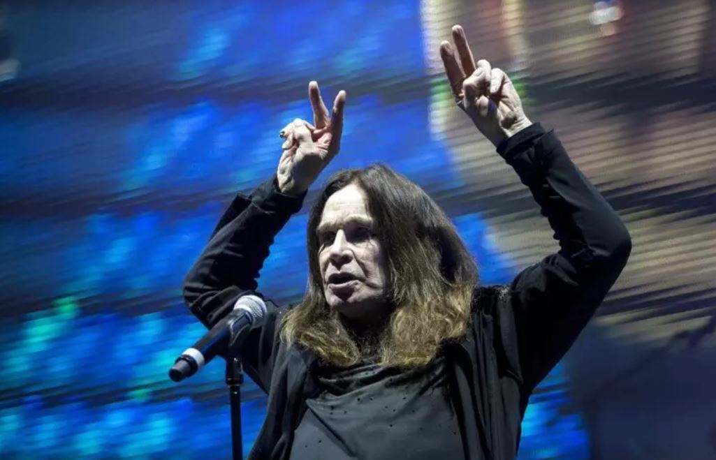 ARTI NË ZI/ Ndërron jetë në moshën 76-vjeçare legjenda e heavy metal-it, Ozzy Osborne