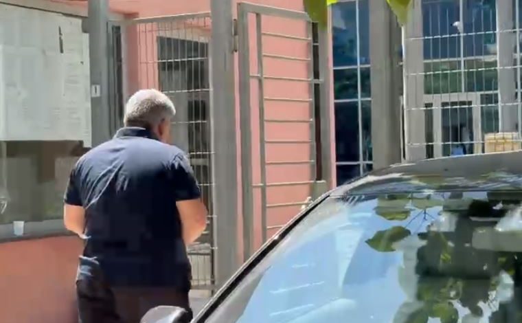 BIZNESMENI GENTIA SULA PARAQITET NË SPAK/ Do t’i komunikohen akuzat