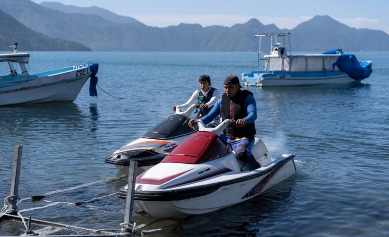 E RËNDË NË DURRËS/ Turisti gjerman përplas me “jet ski” 61-vjeçaren