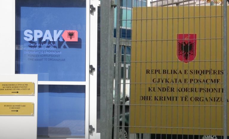 “TOYOTA YARIS”/ Tentuan të korruptojnë gjyqtarin, SPAK çon për gjykim të pandehurit Astrit Vladi dhe Erida Lazimi