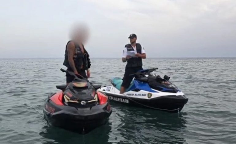SIGURIA DETARE/ Kontrolle nga Ksamili në Koman, policia bllokon 33 mjete lundruese. Shpëtohen 9 shtetas në det