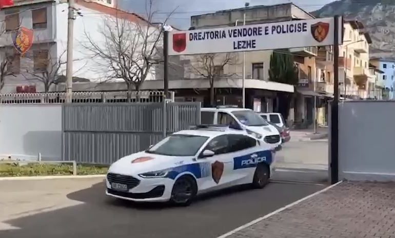 E PËSON KEQ EFEKTIVI I LEZHËS/ Përjashtohet nga policia! Ishte nën masë disiplinore (DETAJE)