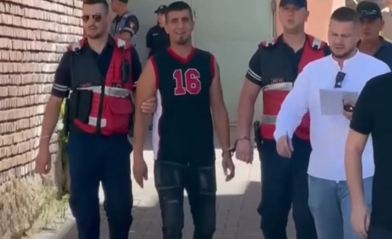 DJALI I SAJ DYSHOHET SE VRAU 52-VJEÇAREN/ Nëna e Ilirjan Selmanit: “Nusen” e kishim pranuar, im bir s’është autori