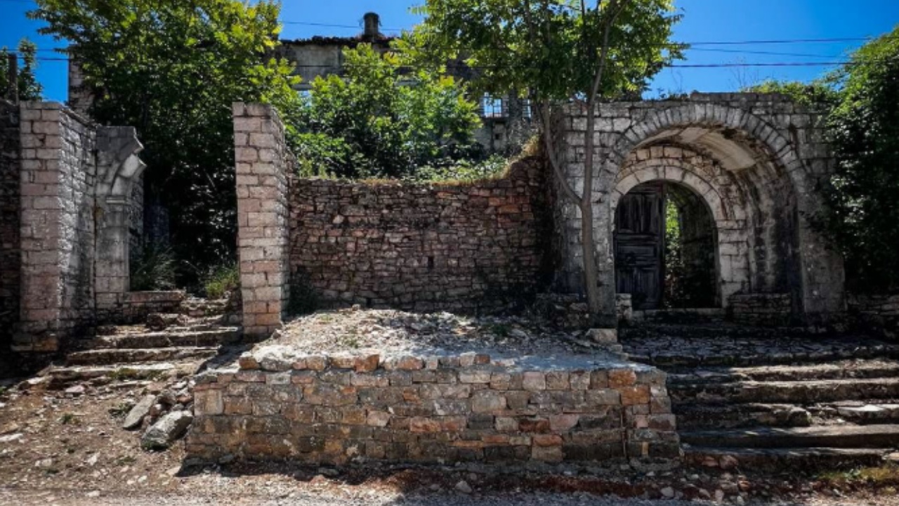 KONISPOLI SHPALLET ASAMBËL HISTORIK/ Ministri Gonxhja: Përfaqëson një identitet të rrallë urban dhe kulturor!