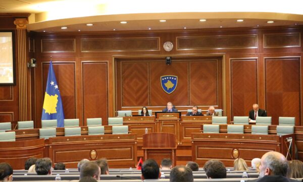 SOT SEANCË PLENARE NË KOSOVË/ Tentativa e 41-të për konstituimin e Kuvendit