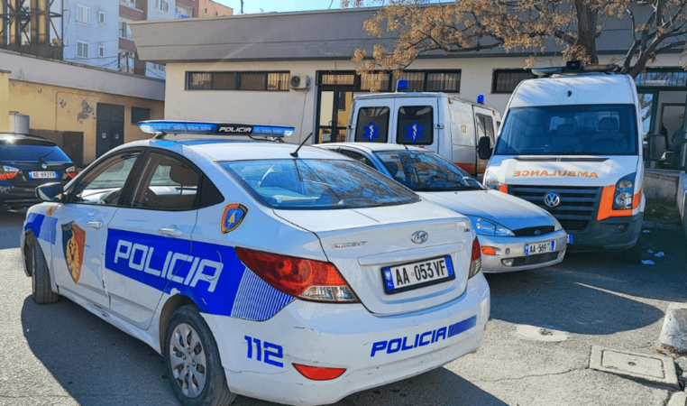 E PËSON KEQ/ Ishte shpallur në kërkim për vjedhje në lokalin ku punonte, arrestohet 26-vjeçari në Durrës