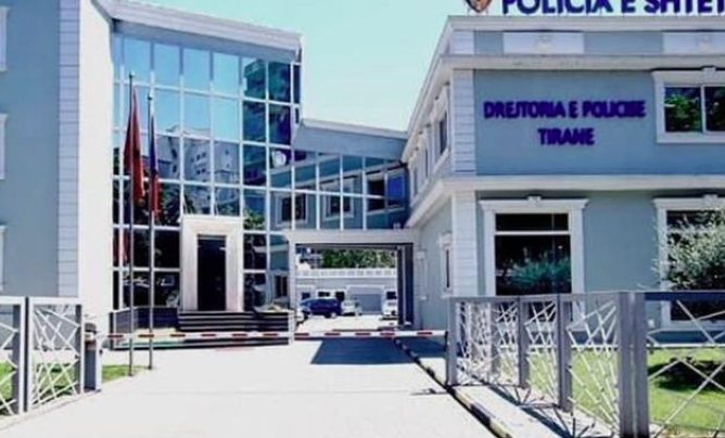 SHERR MES DY PERSONAVE NË KOMBINAT/ Njëri qëllon me armë! Shpallet në kërkim