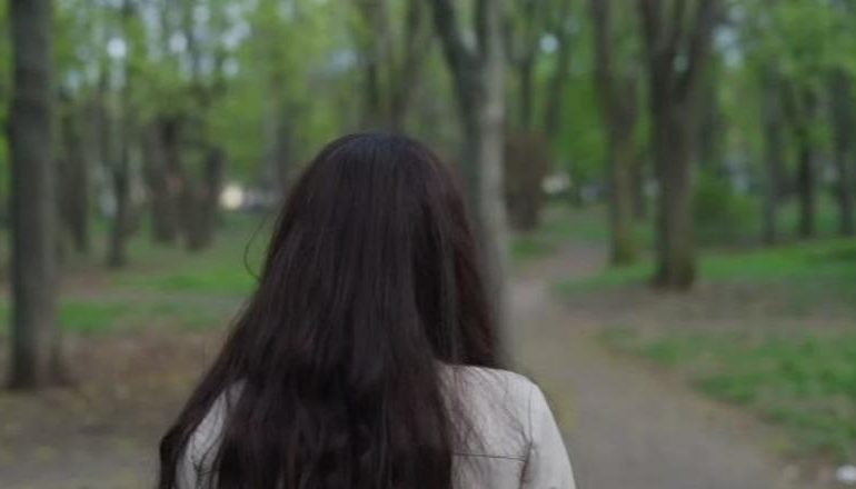 ALARMOHEN FAMILJARËT NË POGRADEC/ Vajza e mitur zhduket pa asnjë gjurmë, babai denoncon rastin në polici
