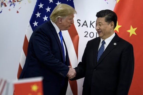 ANALIZA: Trump, dhurata që nuk ndalet për Kinën