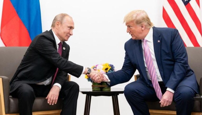 TRUMP DHE PUTIN MUND TË TAKOHEN NË DITËT NË VIJIM/ Kremlini: Është rënë dakord në parim…