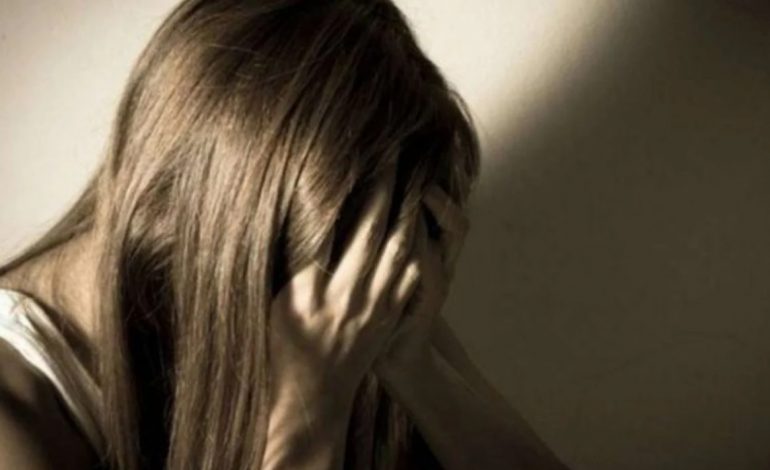 SHOKUESE NË KUKËS/ Pesë persona abuzojnë seksualisht prej gjashtë muajsh me 15-vjeçaren, arrestohen katër prej tyre