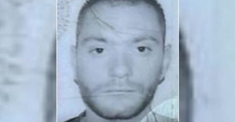 PUBLIKOHET FOTO/ Ky është Aleksandër Matoja, 28-vjeçari që do t’u shiste grupeve kriminale pistoletat e ardhura nga Turqia
