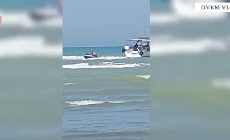 MBETËN TË BLLOKUAR ME VELIERËN E TYRE/ Shpëtohen turistët gjermanë në Vlorë