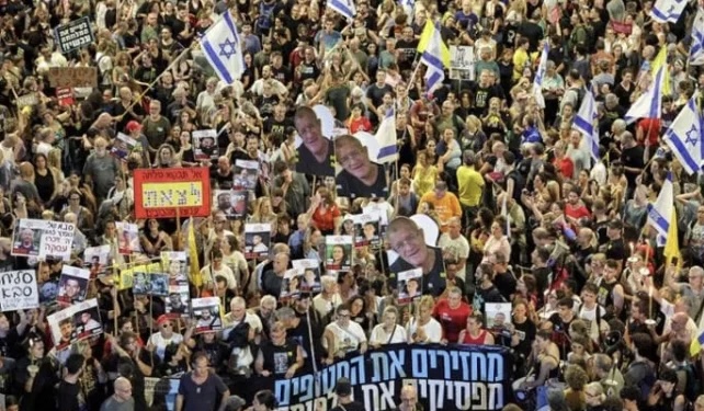 MIJËRA NJERËZ PROTESTOJNË NË IZRAEL: Të ndalohet tani masakra në Gaza