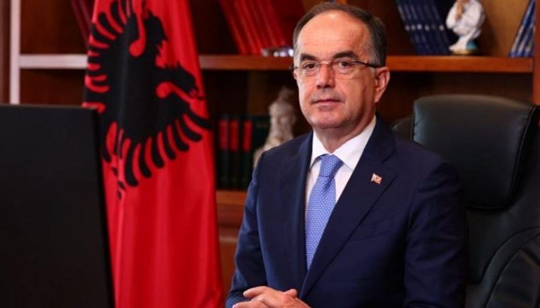 “MIRËNJOHJE PËR BASHKËPUNIMIN…”/ Begaj bisedë telefonike me Presidentin e Azerbajxhanit