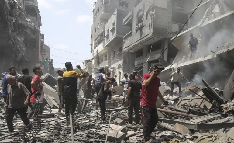 LUFTA/ Izraeli miraton planet për marrjen e Gazës, negocion me pesë vende për zhvendosjen e palestinezëve