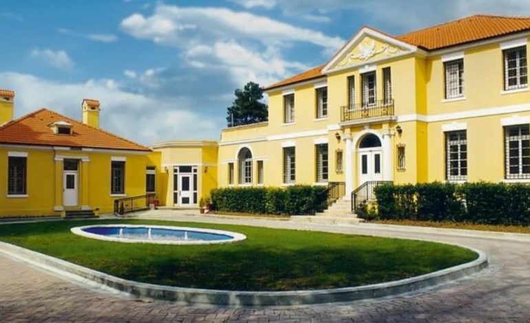 RINOVIMI I VIZAVE TURISTIKE/ Ambasada amerikane njofton ndryshimin e radhës