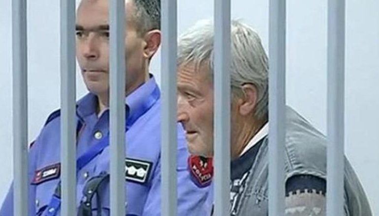 VRAU VAJZËN SHTATZËNË ME KALLASHNIKOV/ Doksan Dushku bën rekurs në Gjykatën e Lartë, kërkon ulje të dënimit