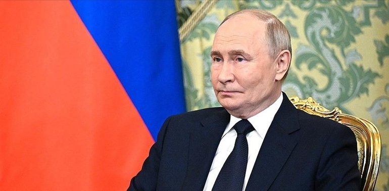 SOT TAKIMI HISTORIK ME TRUMP/ Putin ndalet në rajonin e Lindjes së Largët të Rusisë gjatë rrugës për në Alaskë