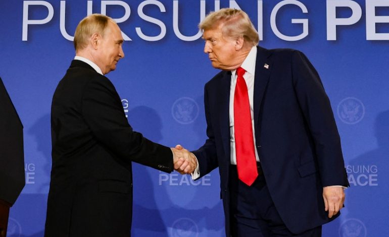 SAMITI NË ALASKË PA MARRËVESHJE/ Trump: Putin dhe Zelensky do të caktojnë një takim
