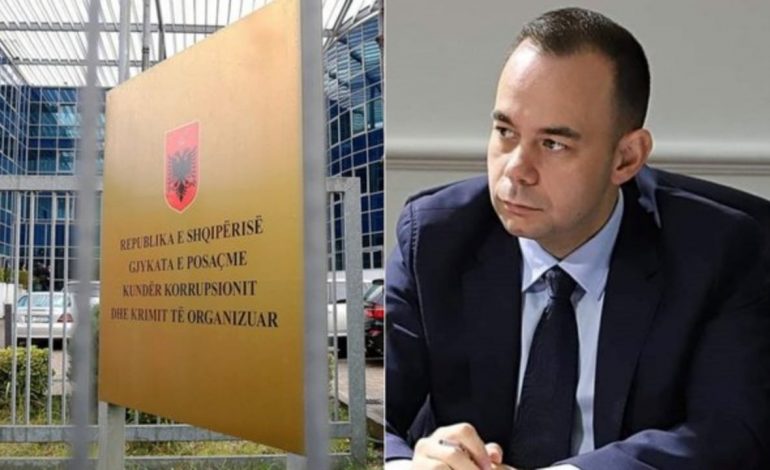 DETAJET E PARA/ SPAK merr në pyetje më shumë se 3 orë ish-deputetin socialist, Alqi Bllako