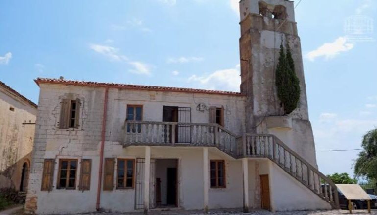 “DO MARRIN JETË…”/ Gonxhja inspekton hapësirën ku do ngrihet Muzeu i Arbëreshëve në Himarë