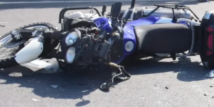 E RËNDË/ Aksidentohen me motor dy të rinj shqiptarë në Greqi, njëri humb jetën
