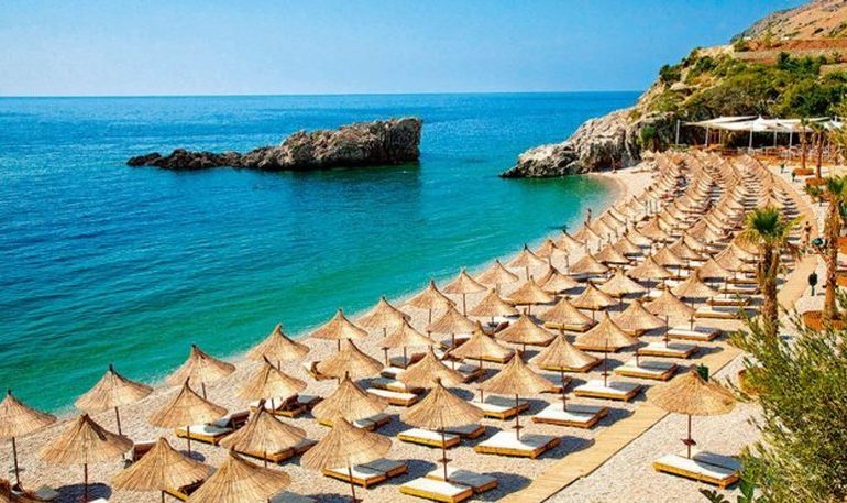 TURIZMI/ Shqipëria do të zbatojë modelin kroat për punonjësit sezonalë