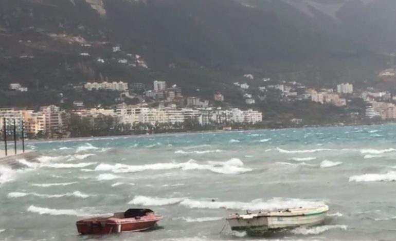 AFROHET STUHIA/ Ndalohet dalja në det e anijeve të peshkimit në Vlorë