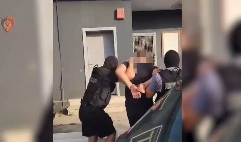 PJESË E NJË ORGANIZATE KRIMINALE/ Arrestohet 3 persona të kërkuar nga autoritetet italiane për trafik droge
