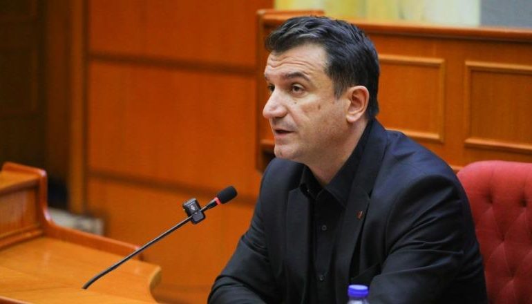 SOT MBLEDHJA PËR SHKARKIMIN E VELIAJT/ Këshilli Bashkiak i Tiranës shqyrton kërkesën e socialistëve! Kryebashkiaku kërkon të jetë prezent