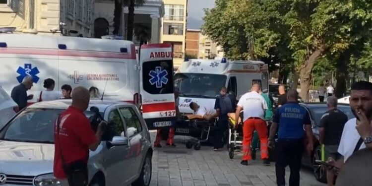 MASAKRA NË SHKODËR/ Erogen Vaso dërgohet për mjekim në Tiranë, u qëllua me 3 plumba në trup