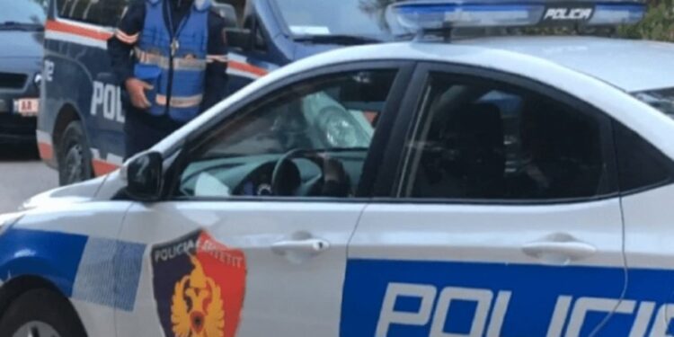 VINTE BASTE DHE NGACMONTE VAJZAT E REJA/ Kapet i moshuari në Durrës