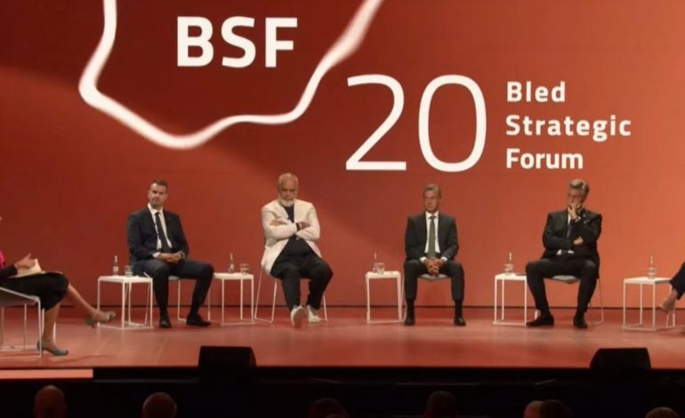 VLERËSON RAMËN/ Marta Kos: Edi po bën shkëlqyeshëm, nëse vazhdon kështu Shqipëria anëtarësohet në 2029