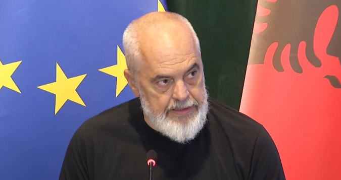 “DO HIQEN DEPOZITAT MBI PALLATE”/ Rama paralajmëron: Me krijimin e Operatorik të Ujit do merren masa kundër abuzuesve!